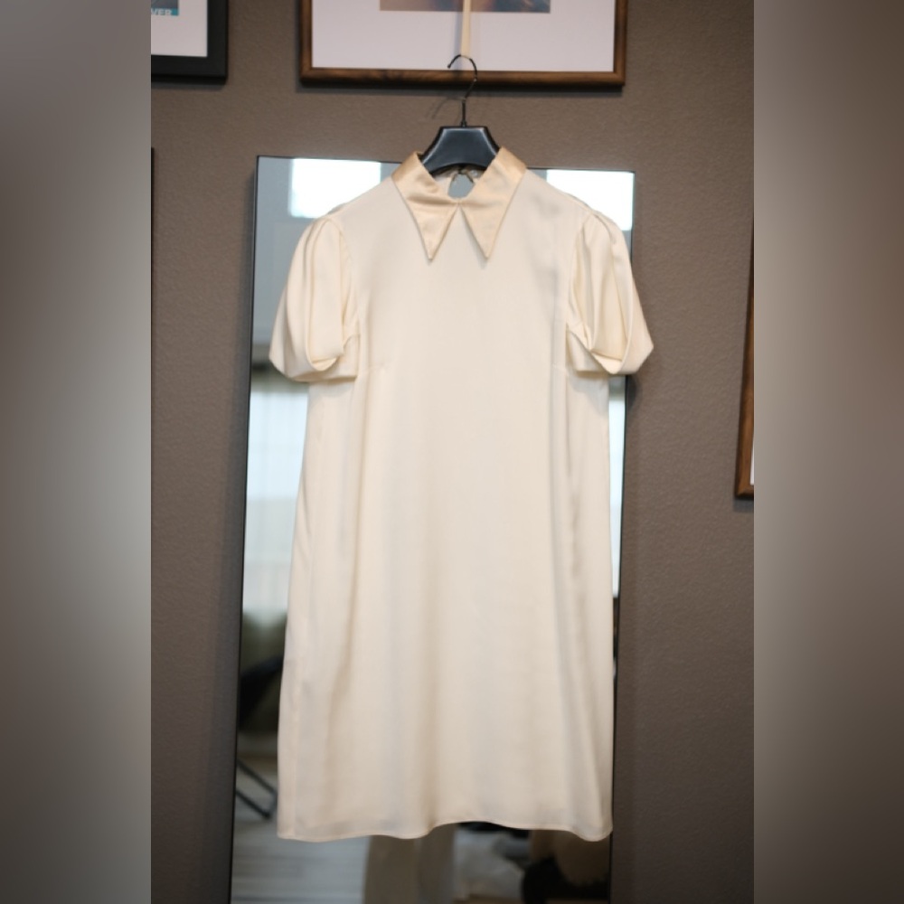 Miu Miu Elegant Silk Cream Dress with Collar